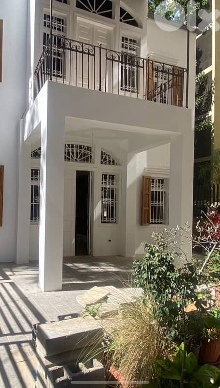 Authentic stand alone villa for wellness or creative concept 0