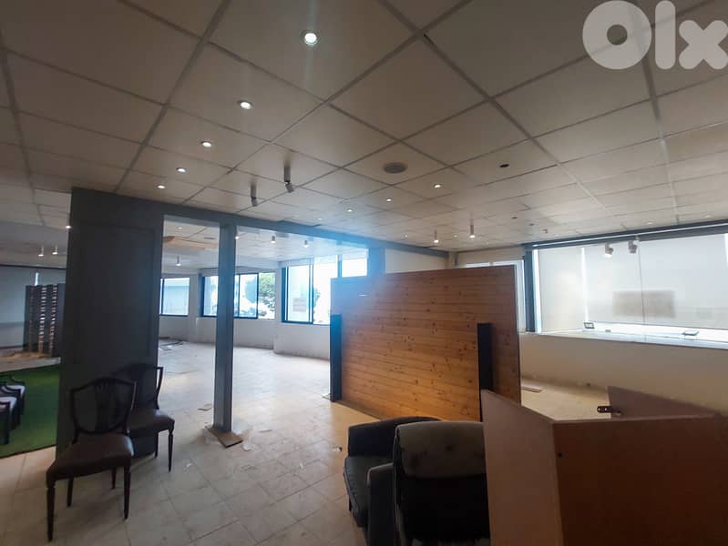215 SQM Prime Location Showroom/Office in Mazraat Yachouh, Metn 0
