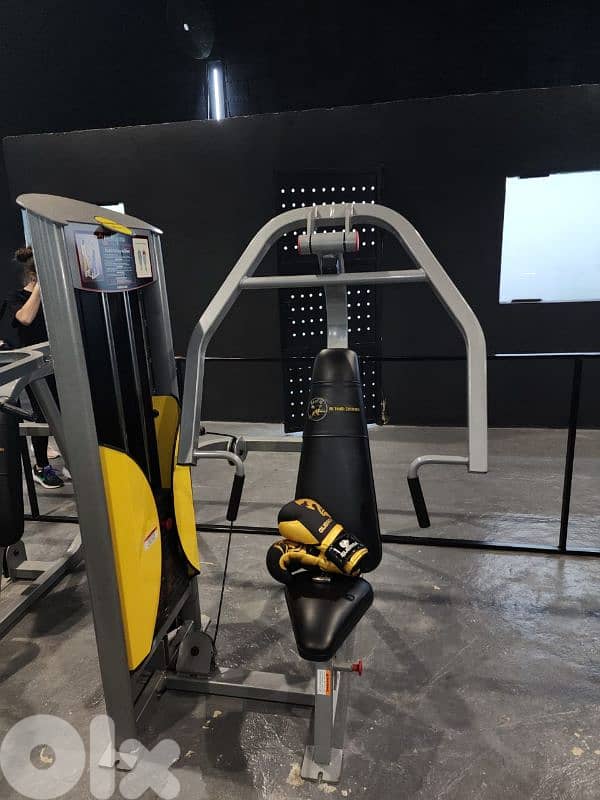 leg extension gym machine 03027072 GEO SPORT معدات نوادي رياضيه 2