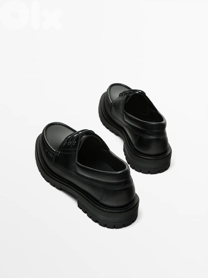 MASSIMO DUTTI | BLACK NAPPA DECK SHOES 42 4