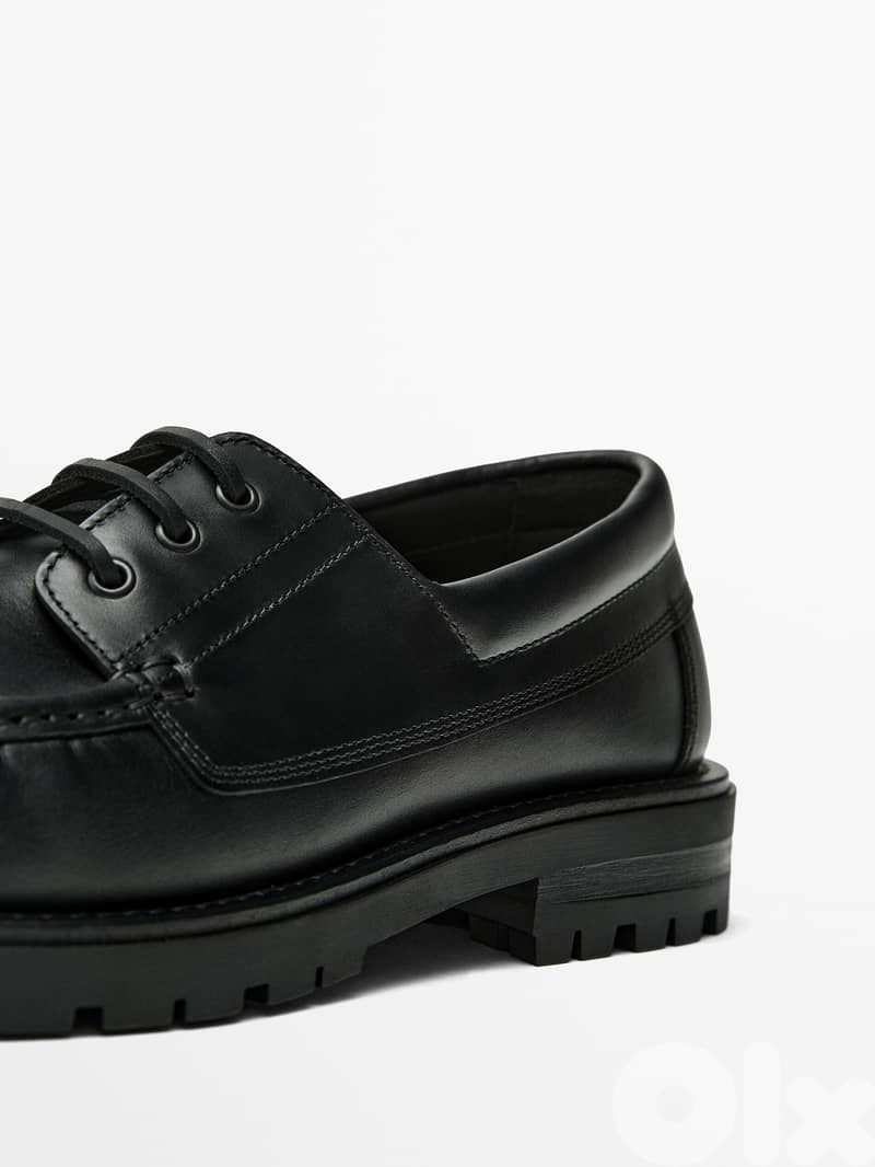MASSIMO DUTTI | BLACK NAPPA DECK SHOES 42 2