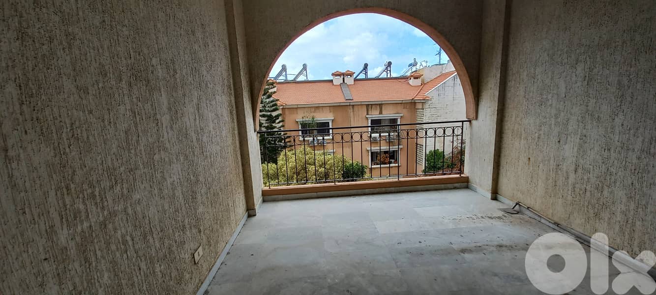 Apartment with 4 bedrooms for sale in Jal el dib 0