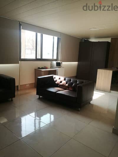 rooms for rent near LAU 3 minutes walk to lower gate Hamra girls only