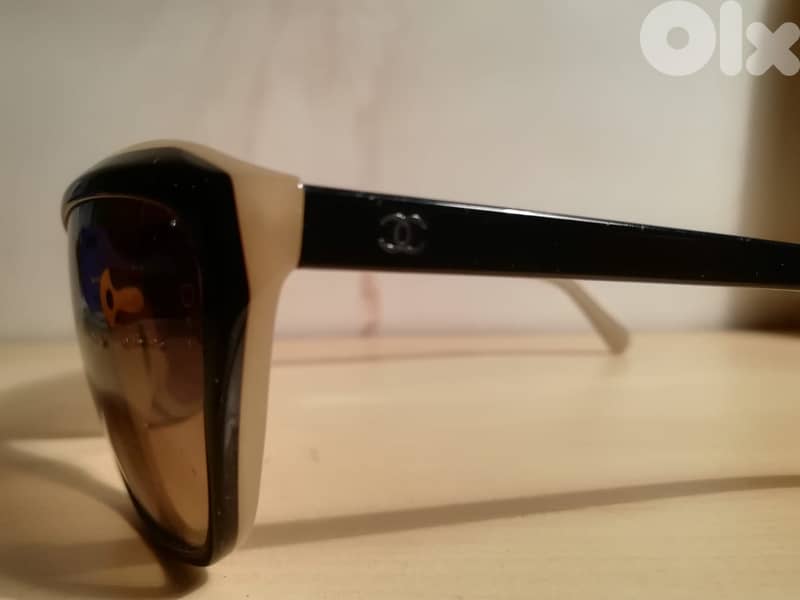 Chanel  5153 original sunglasses no scratches 2