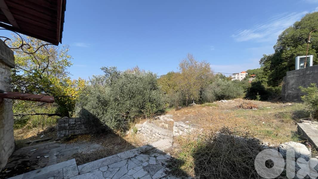 RWB195CA - Traditional lebanese private house for sale in Beit Hebbak 0