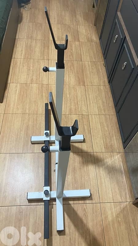 Adjustable squat rack 1