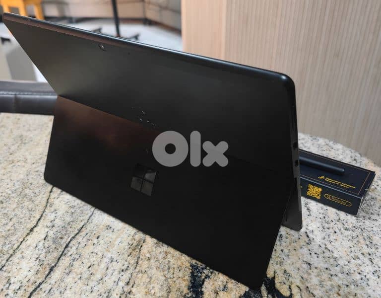 Microsoft surface X Pro SQ2 1