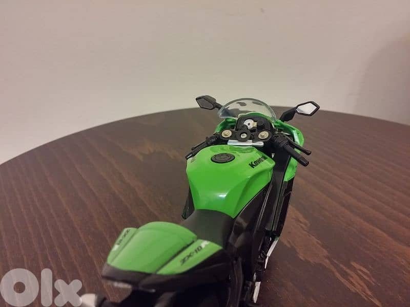 Kawasaki Ninja ZX-10R diecast motorcycle model 1:12 6