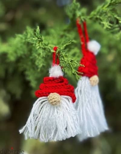 Christmas decorations 125000 LL each