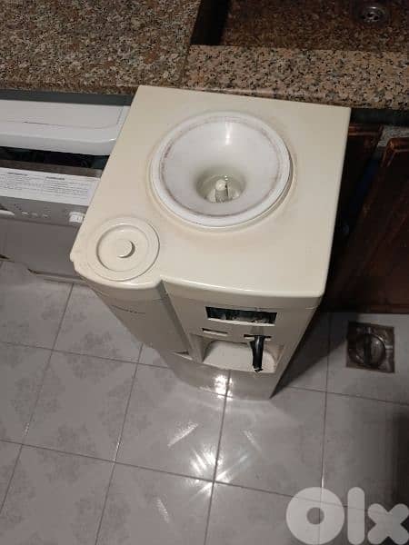 Used water dispenser 4