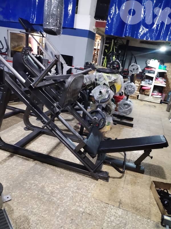 Leg press used like new 450$ 0