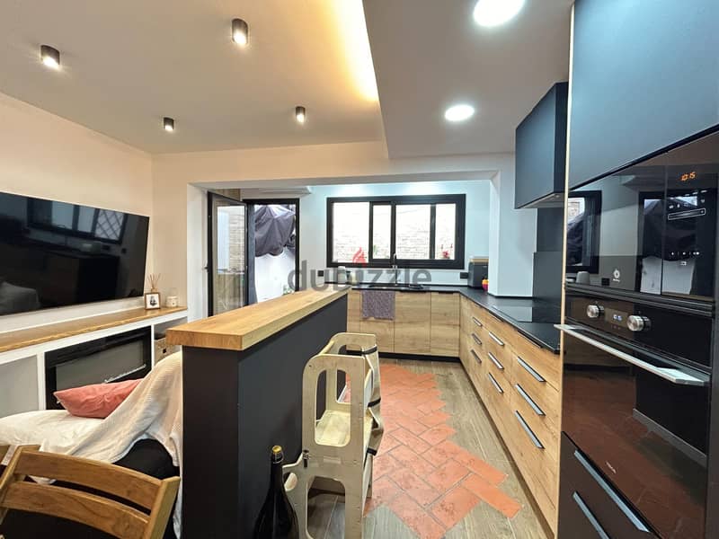 Spain charming apartment fully renovated for sale Barcelona PR-00276 0