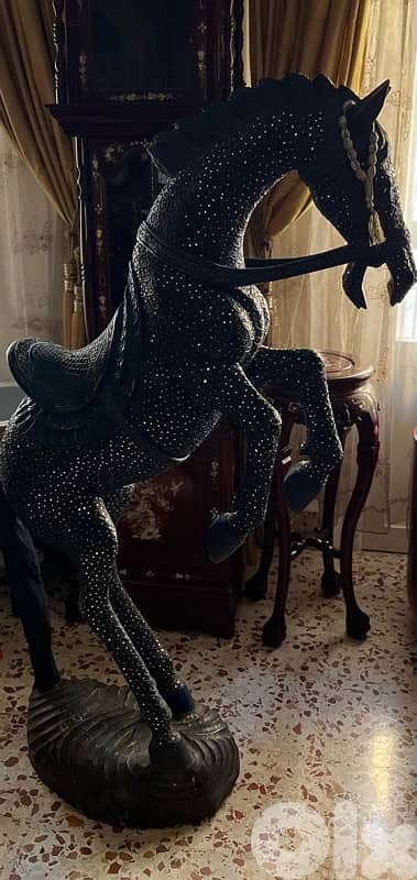 antique horse statue 1