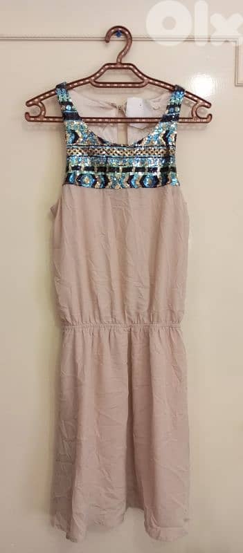 فساتين نوعية ممتازة قياسات مختلفة 5
