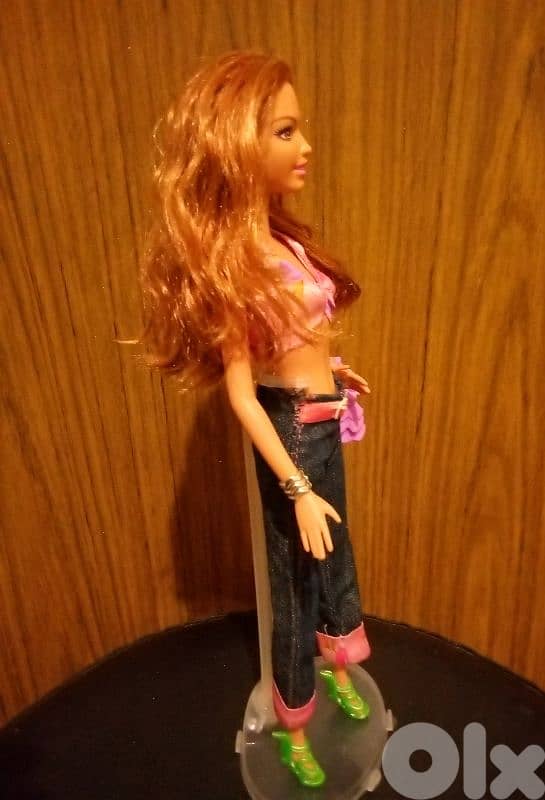 SUMMER FASHIONISTAS Barbie Friend Mattel doll 2013 Unflexi wearing=22$ 2