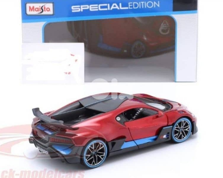 Bugatti Divo diecast car model 1;24 4