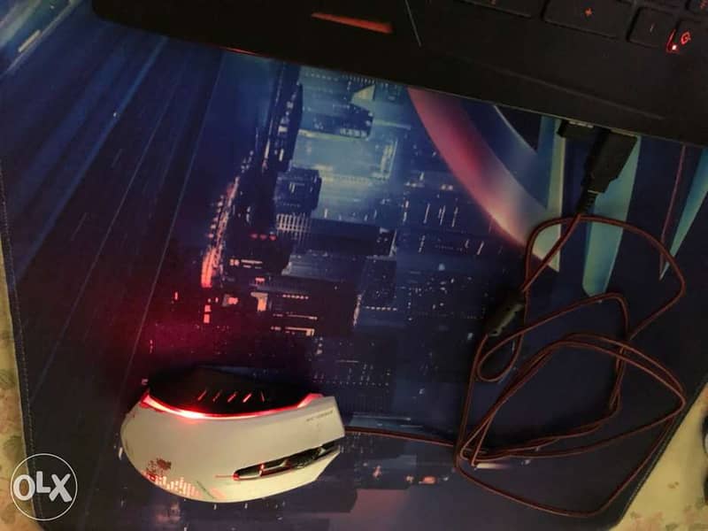 White Gaming mouse with RGB 5500 DPI 3