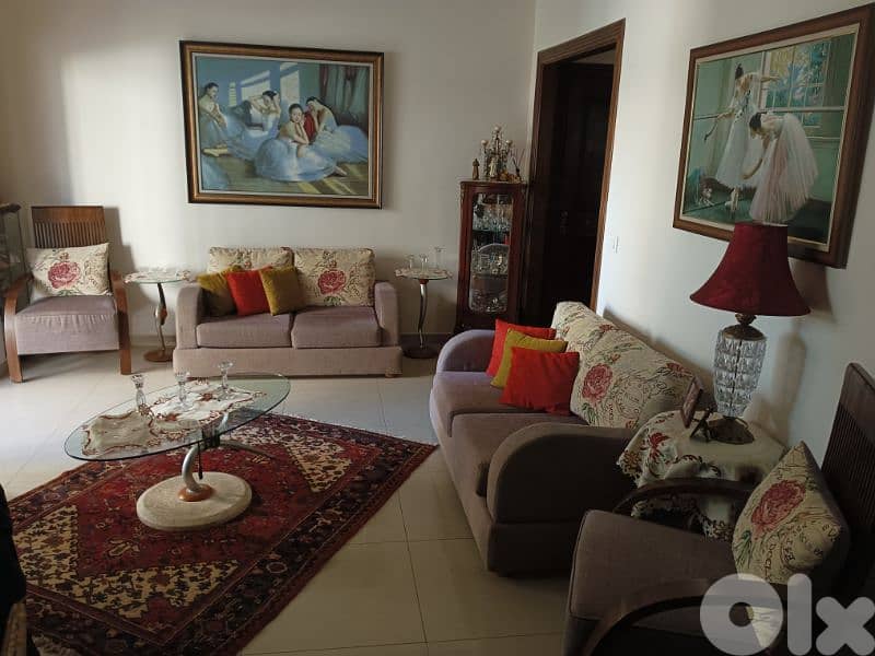 saloon for sale, for mor info please call 03/546012 8