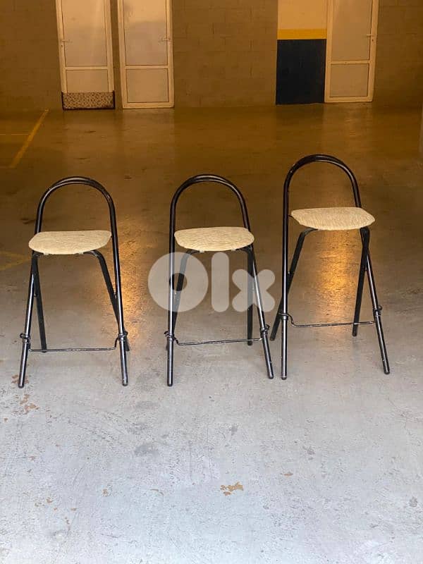 Set of 3 Folding Chairs 2