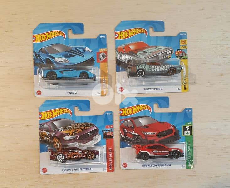 Hot Wheels diecast car model 1;64 1