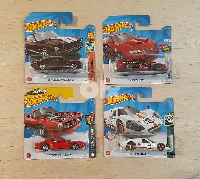 Hot Wheels diecast car model 1;64 2