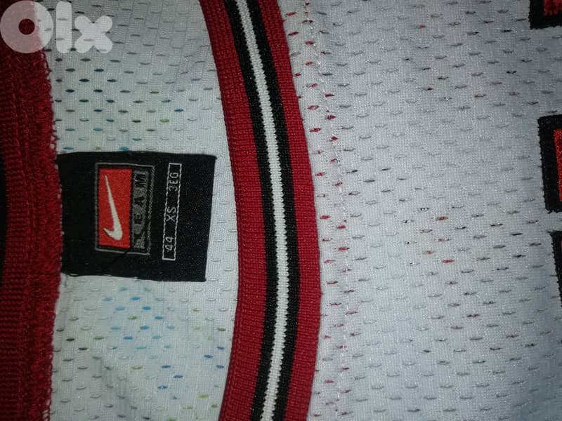Chicago Bulls Michael Jordan #23 jersey size 44 by Nike for NBA final 3