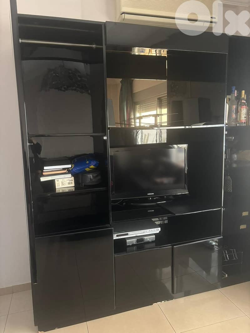 Living Room Cabinet in a very good condition 1