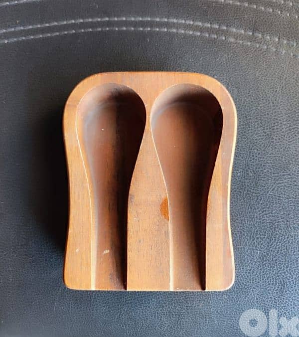 Vintage 1970's Wood Pipes stand. 0