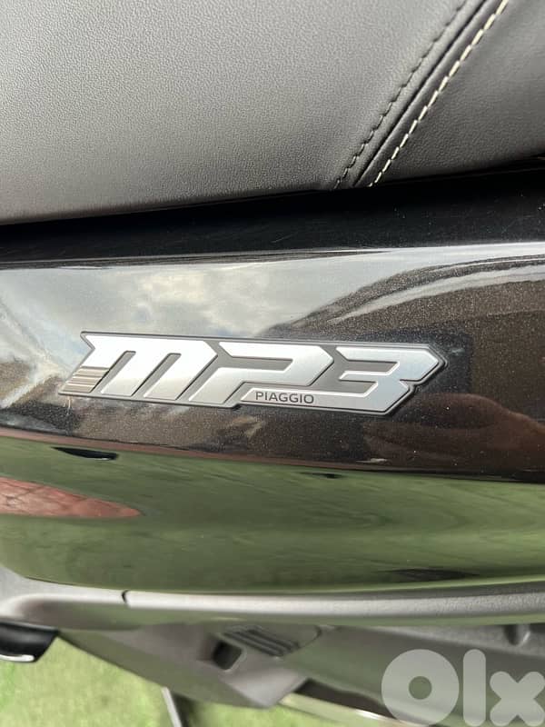 piaggio MP3  400 cc HPe 2024 3