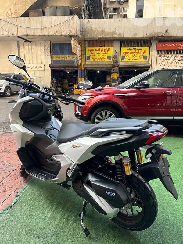 Honda ADV 160 cc 2024 4