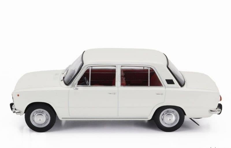 Fiat 124 1970 diecast car model 1:24 1