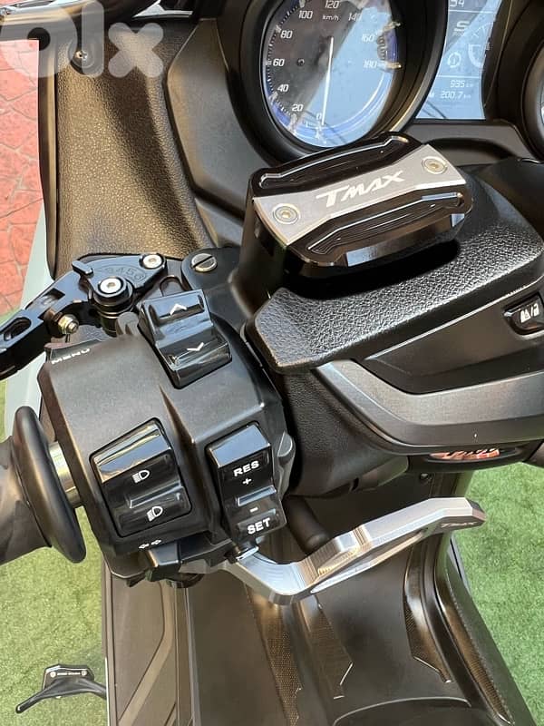 yamaha Tmax 560 cc all aftermarket sport malossi added 11