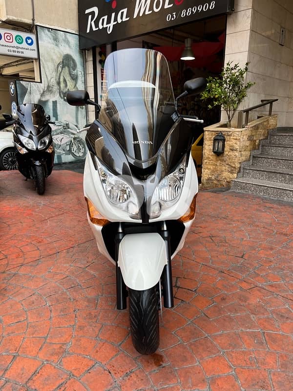 Honda Silverwing GT 400  cc Japanese معرض صك بيع 2