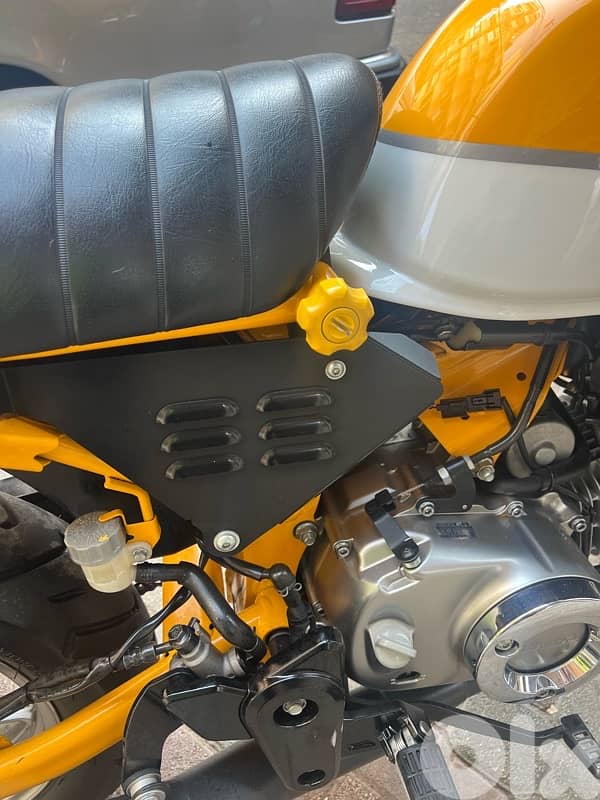 Honda Monkey 125 Cc all after market sport parts added 5