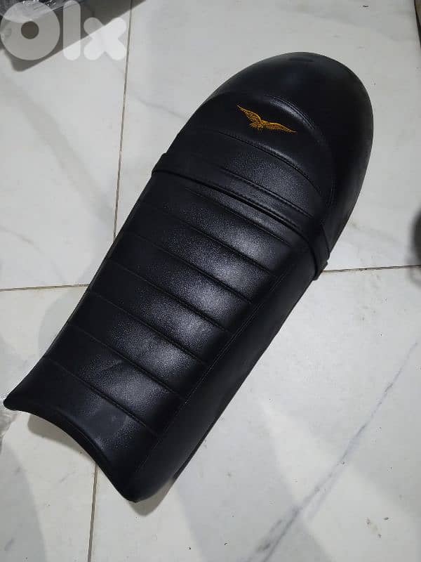 Moto Guzzi Cafe Racer seat for V7 4