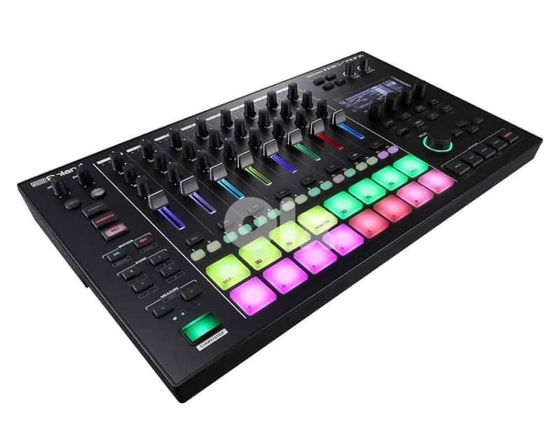 Roland MC 707 Groovebox - Synth & Sampler 1