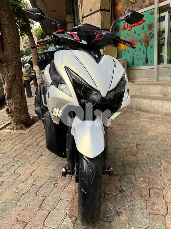 Yamaha aerox 155 معدله مع زوايد 1