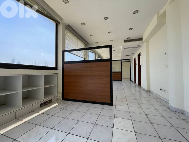 JH24-3750 Office 200m for rent in Downtown Beirut, $ 3,333 cash 0