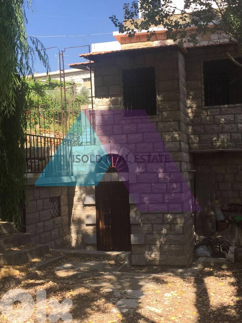 Traditional Lebanese House 4 sale in Metn - أرض مع منزل في المتن 0