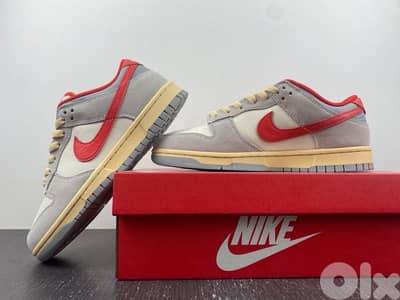 Nike dunks OG collection size 45 swipe for more