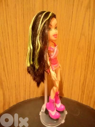 BRATZ JADE PLAID MEETS PUNK As New MGA doll Special hair+her own Shoes