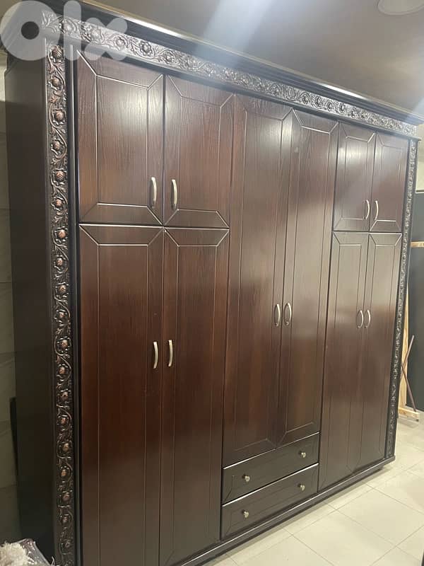 غرفة نوم كاملة مستعملة شبه جديدة 0