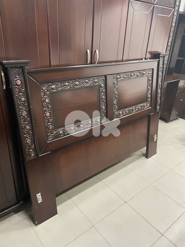 غرفة نوم كاملة مستعملة شبه جديدة 1