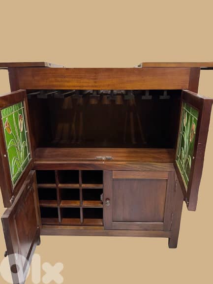 Stained Glass Bar Cabinet 1