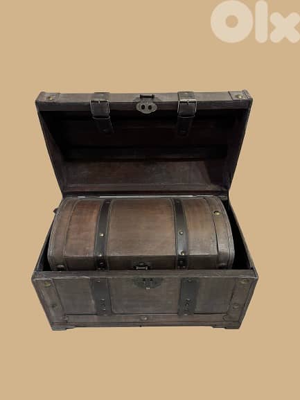 Rustic Wooden Storage Chest with Inner Box 0