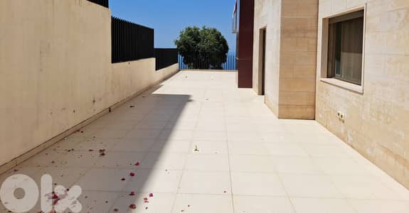 Apartment with Terrace for Sale in Mtaylebشقة مع تراس للبيع في المطيلب