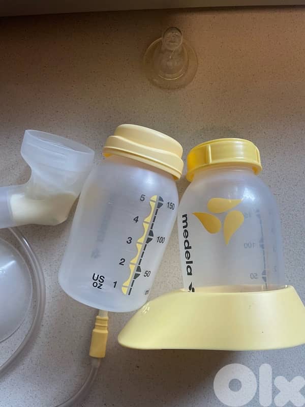 Medela Swing Single Electric Pump with Acessories 2