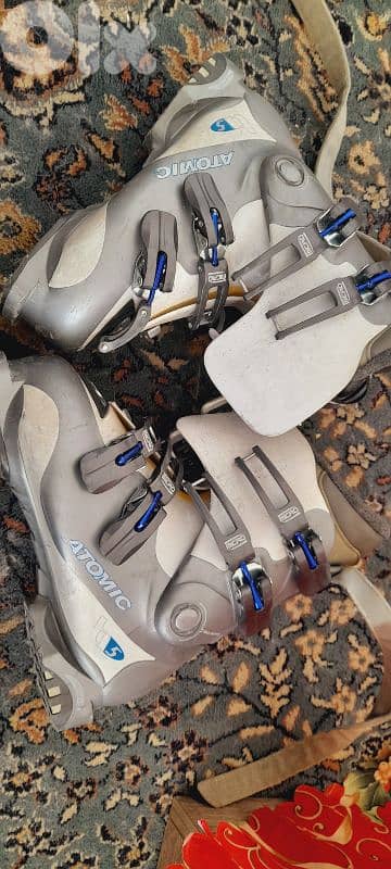 atomic ski boots 2