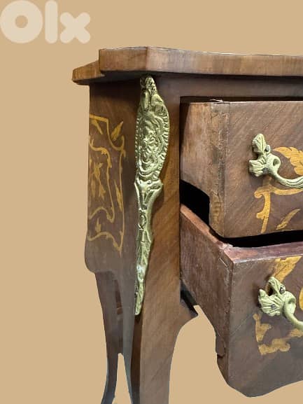 Baroque Console 1