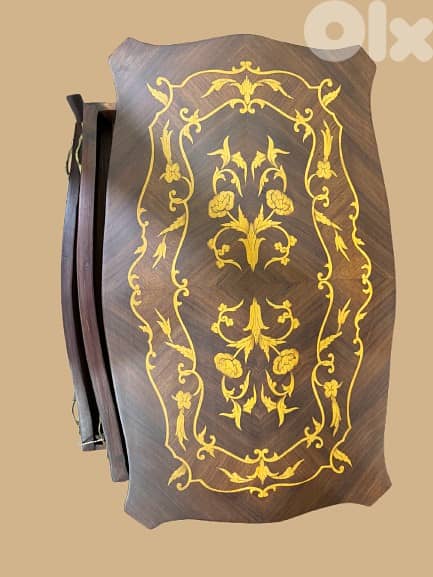 Baroque Console 3